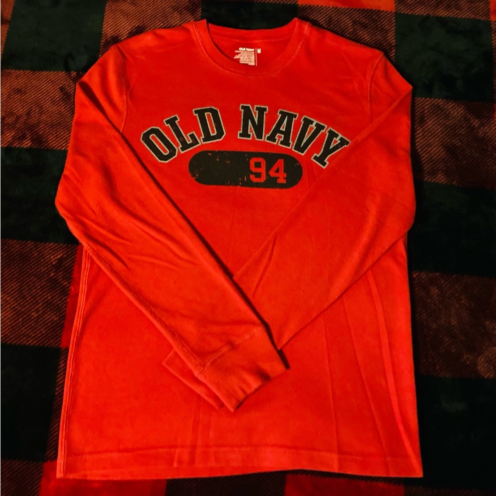 Men’s sz medium Old Navy thermal long sleeve shirt
